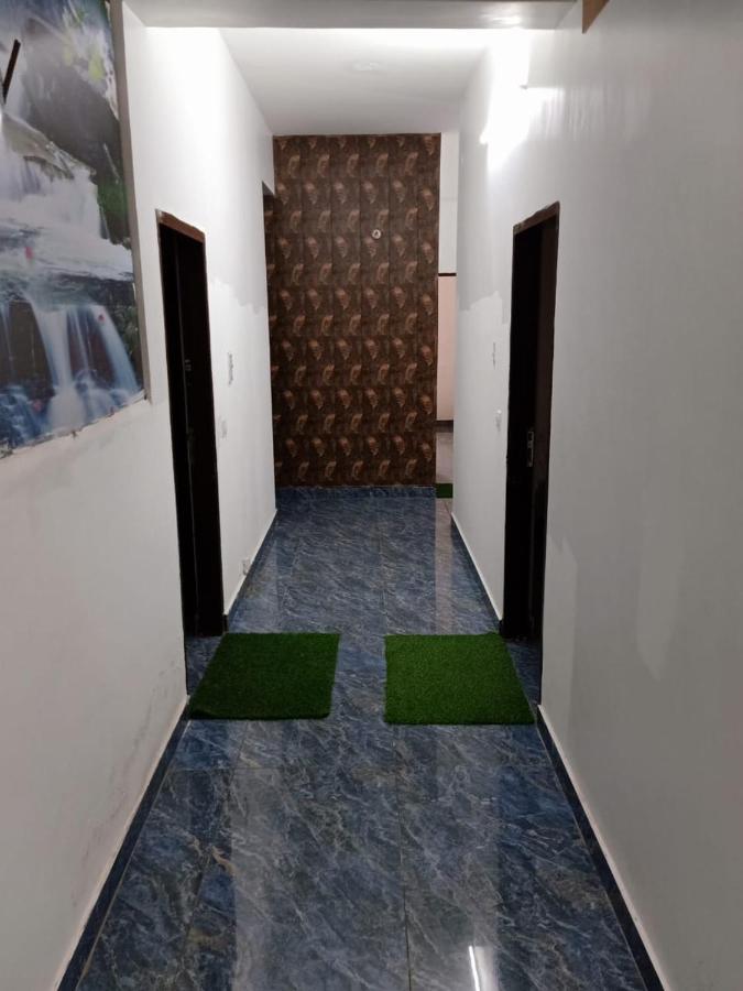 Shivjot Hotel Kharar Экстерьер фото